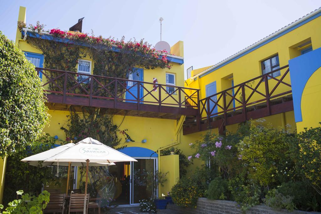 Lagoon Lodge Уолфиш-Бей Экстерьер фото